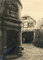 Foto vom eh. Saulheimer Gut in der Maikammerer Straße stark retuschiert.